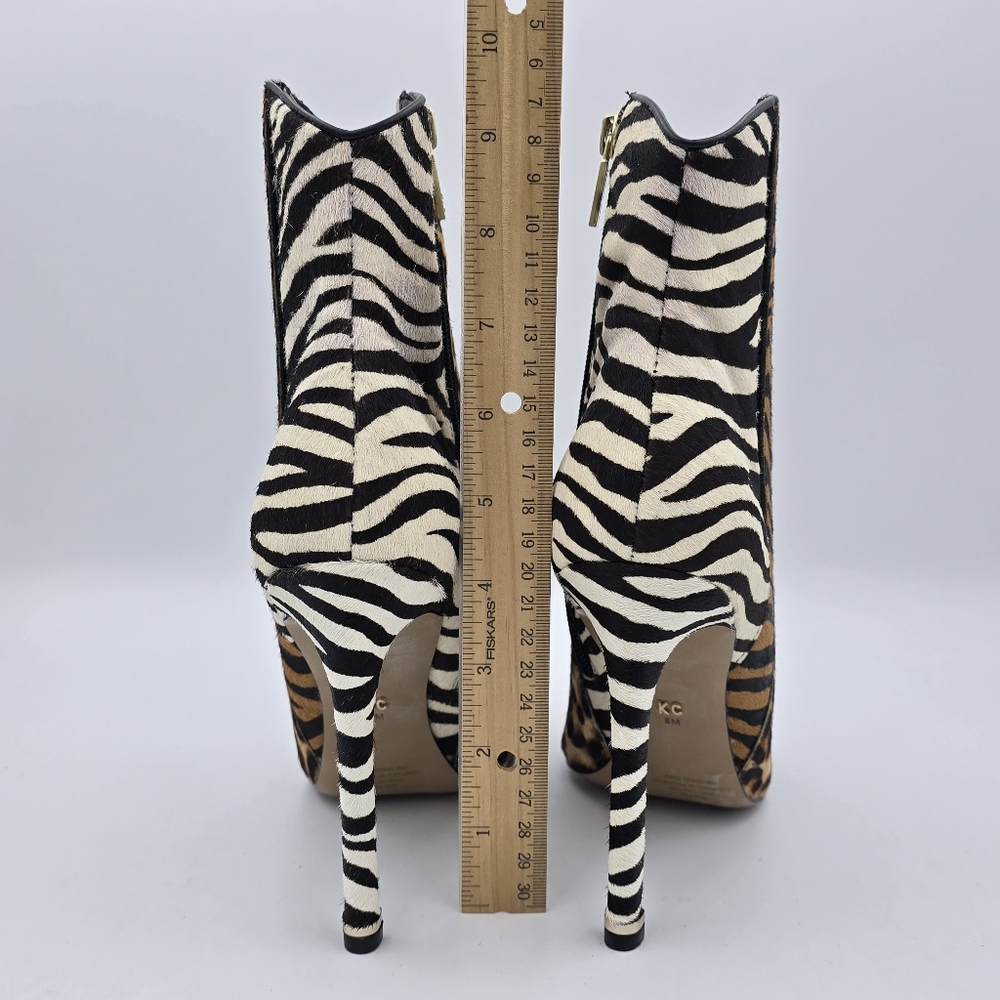 NWOT Kenneth Cole NY Riley 110 Western Ponty-Toe Heeled Animal Print Booties, 8M - Picture 5 of 16